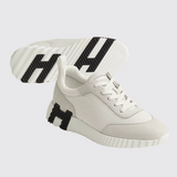 Bouncing Sneakers in Blanc