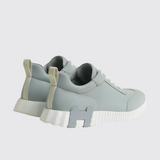 Bouncing Sneakers in Gris Nuage