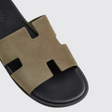 Izmir Sandals in Vert Toundra