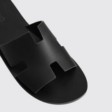 Izmir Sandals in Noir