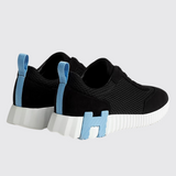 Bouncing Sneakers in Noir