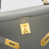 Kelly 28 in Gris Meyer