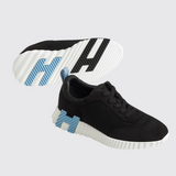 Bouncing Sneakers in Noir
