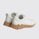 Bouncing Sneakers in Blanc