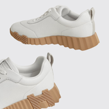 Bouncing Sneakers in Blanc