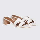 Oasis Sandals in Blanc