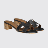 Oasis Sandals in Noir