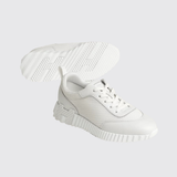 Bouncing Sneakers in Blanc