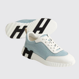 Bouncing Sneakers in Bleu Clair / Blanc