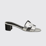 Oasis Sandals in Gris Argenté