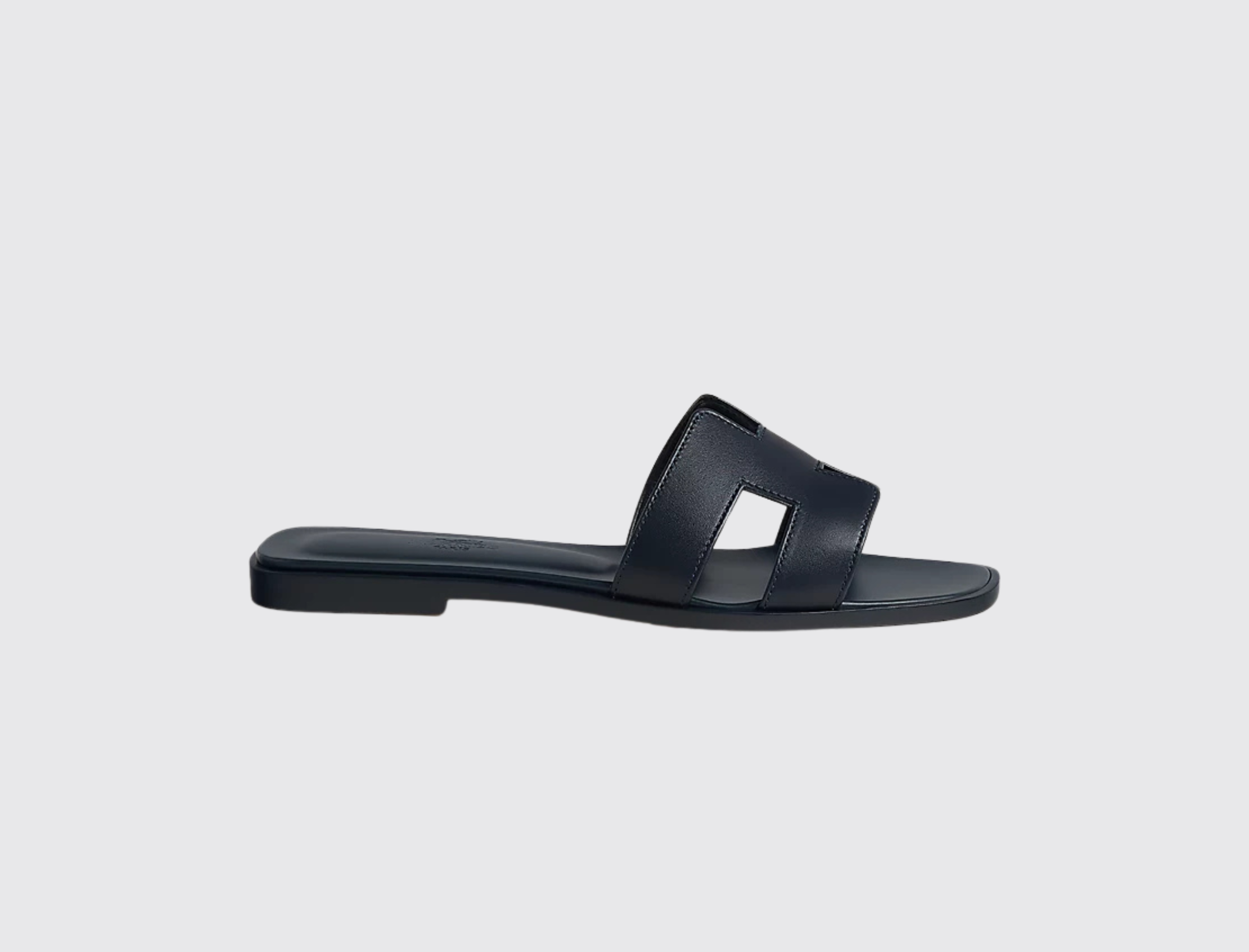 Hermès Oran Sandals in Marine, image 2