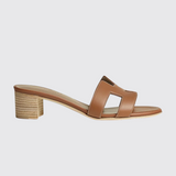 Oasis Sandals in Gold