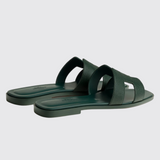 Oran Sandals in Vert Bouteille