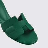 Oasis Sandals in Vert Oyat