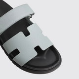 Chypre Sandals in Gris Nuage