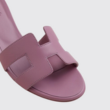 Oasis Sandals in Bruyère