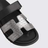 Chypre Sandals in Gris Argenté / Noir