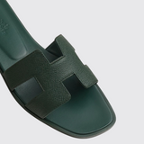 Oran Sandals in Vert Bouteille
