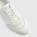 Bouncing Sneakers in Blanc