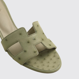 Oasis Sandals in Vert Mosaïque