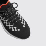 Flex Slip-on Sneakers in Noir / Blanc