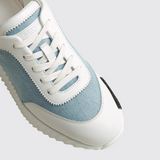 Bouncing Sneakers in Bleu Clair / Blanc