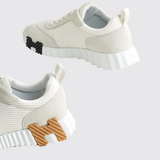 Bouncing Sneakers in Blanc