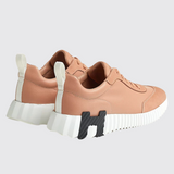 Bouncing Sneakers in Nude