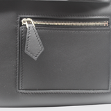 Kelly 25 in Rock Noir