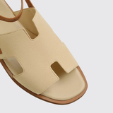 Maya Sandals in Jaune Pâle / Naturel